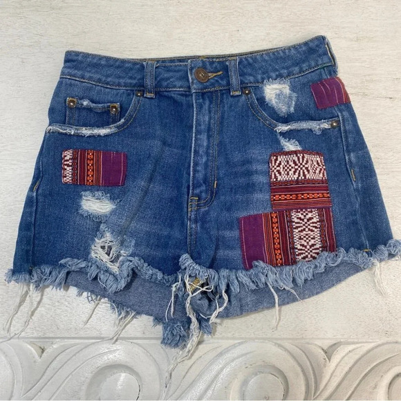 Bullhead Mom Shorts Fray Cutoff Patchwork 3 - Picture 1 of 7
